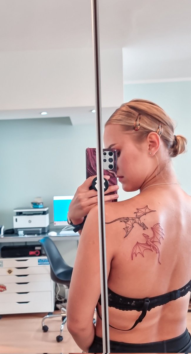 tikkarix's tweet photo. Got my first tattoo yesterday and its pretty cool 🐉 https://t.co/ya1VhV4jZv