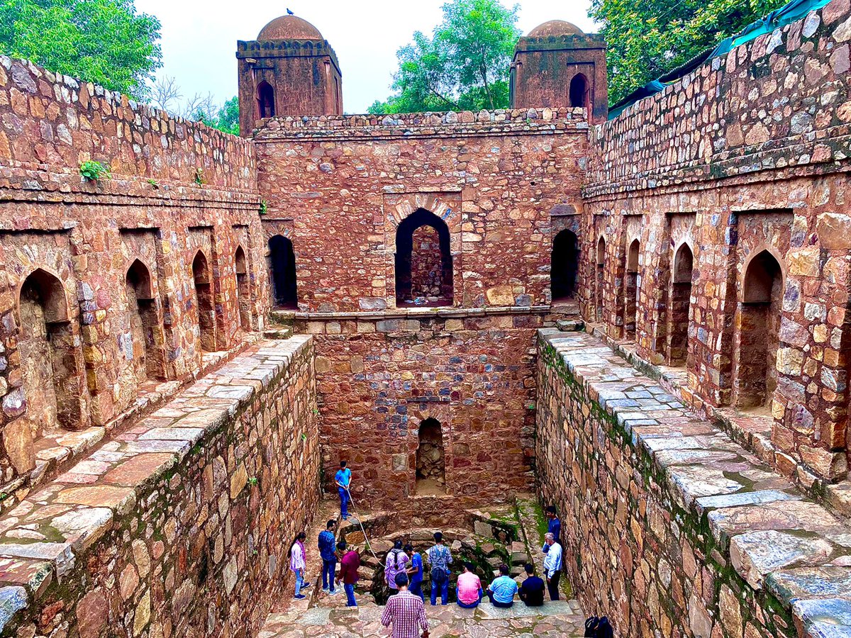 lavish2101742's tweet photo. Mission Amrit Sarovar- Jal Dharohar Sanrakshan
Water body: Baoli at Wazirpur ka Gumbad, Delhi
Institution Name: Department of Civil Engineering ,Jamia Millia Islamia,New Delhi
#MissionAmritSarovar
#AzadiKaAmritMahotsav 
@AICTE_INDIA 
@MoHUA_India 
@jmiu_official https://t.co/v4Lcms1xWU