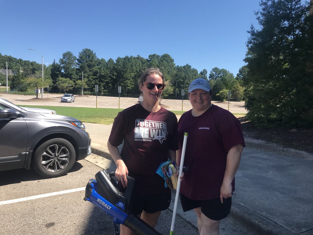 Roxie4Wake's tweet photo. School leadership makes our schools great ⁦@WakefieldHS⁩ https://t.co/yULnFiFZsX