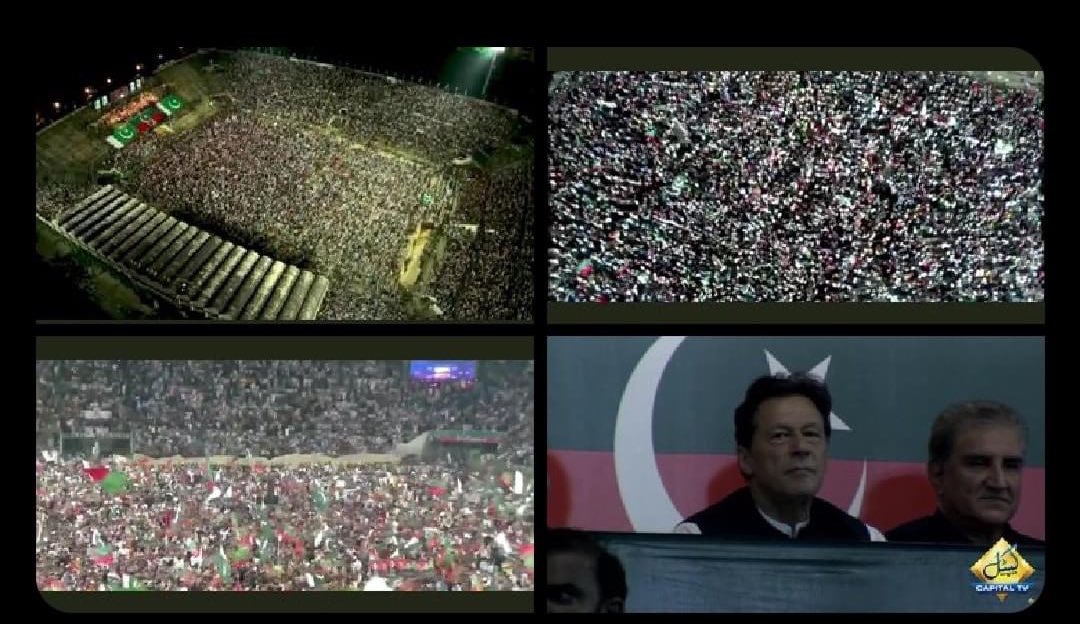 MalikMoeez512's tweet photo. Massive is a small word in front of this crowd, 🔥 
Crowd puller Kaptaan.❤️
#حقیقی_آزادی_جلسہ https://t.co/E9lOmSQXLu