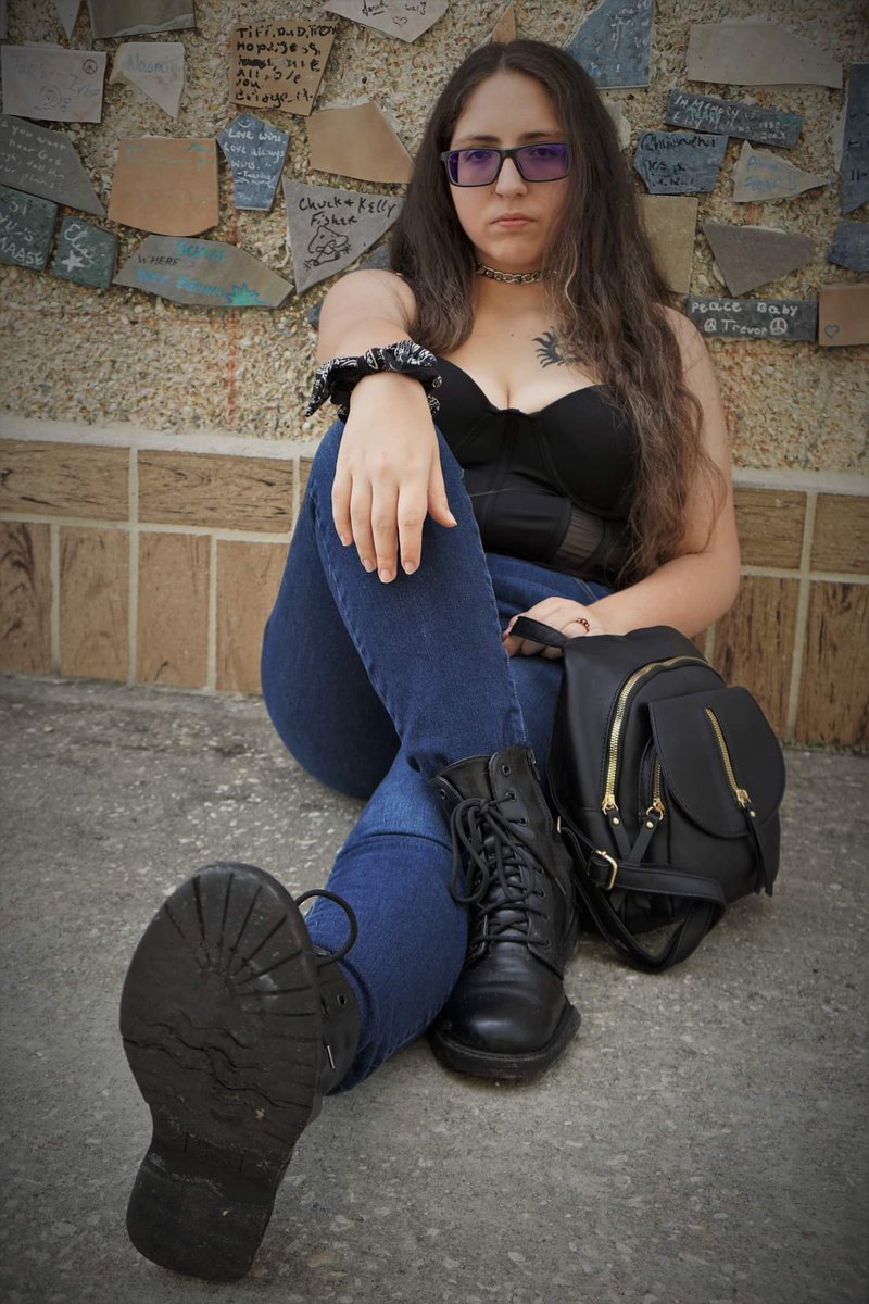 AscendTheBroken's tweet image. When you want to buy @DropDeadUK clothes just so you can have your girlfriend model in them to do photoshoots.. 😭😭 hopefully soon! #brokeproblems