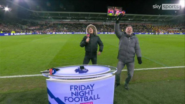 leebekk's tweet photo. @GNev2 @gunnerblog Can’t wait to see the celebrations at brentford again tonight @GNev2 https://t.co/hiQpDrBkQN