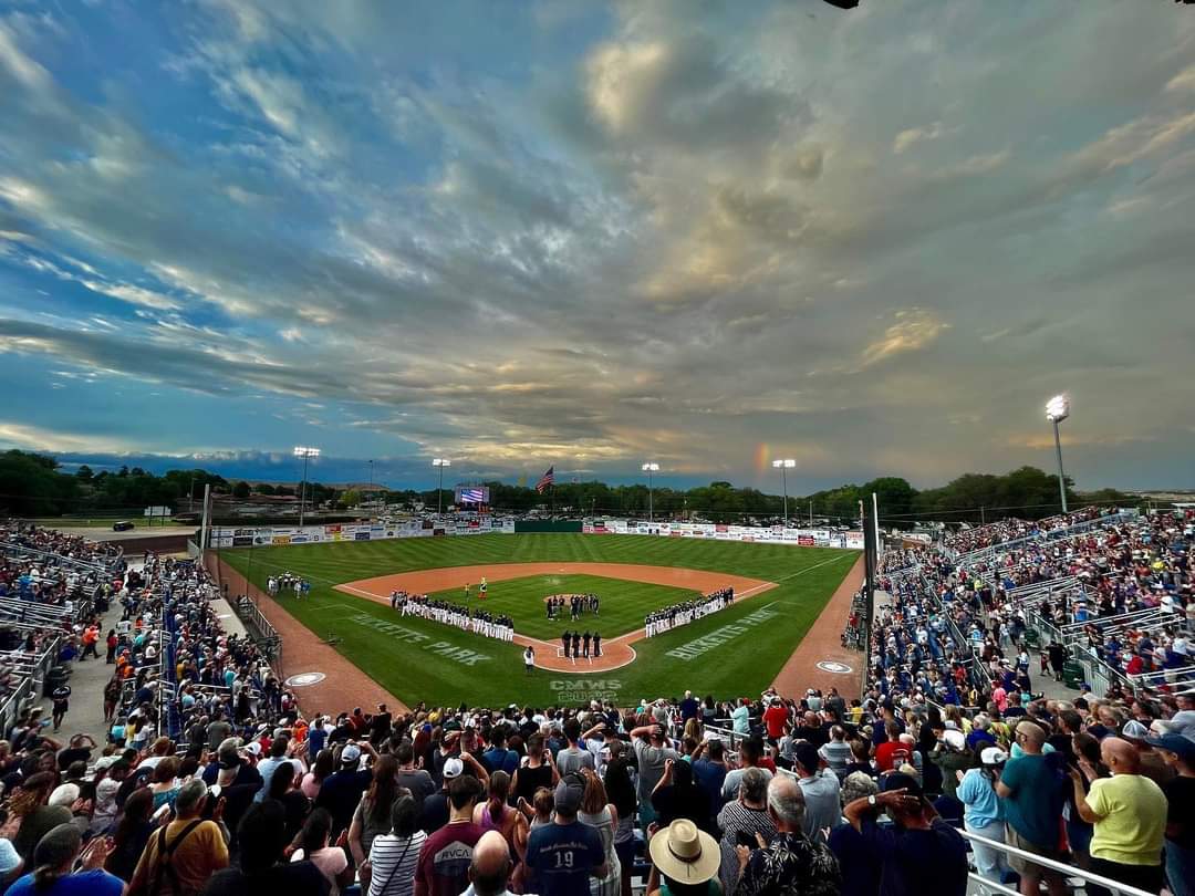 BobbyBunch9's tweet photo. Why come to the @AbqBaseballAcad fall tryouts??? So you can be part of thisπππ and play in front of crowds like ππ and learn to win and compete at the highest levels like this ππ
Big day today and tomorrow!! Lets goooo!
#ABABASEBALL https://t.co/Qn5mCyoC5x