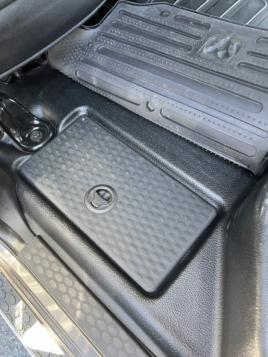 john_jlich's tweet photo. Why would there be 2 of these on the back floor of a truck? Wrong answers only https://t.co/JwXGSmgdnI