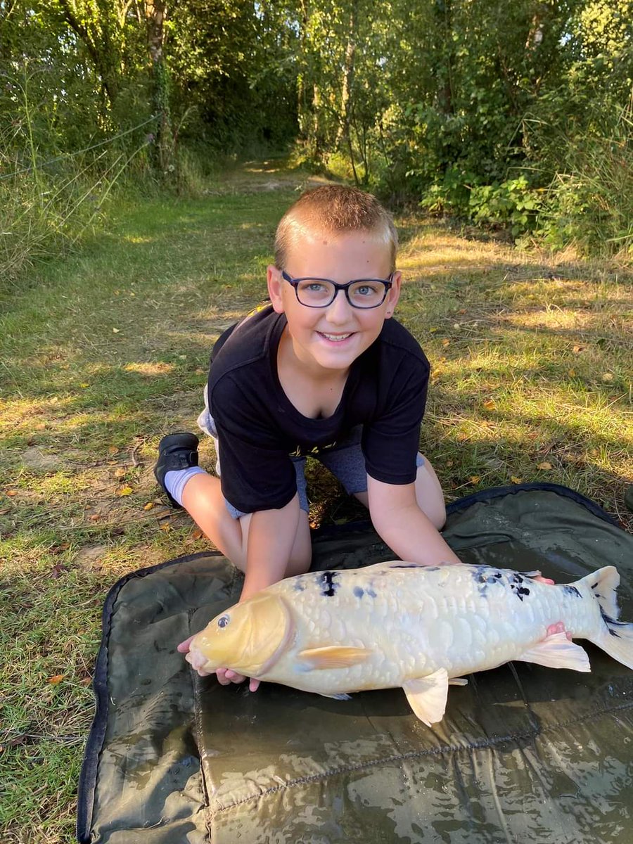 Congratulations to young Alex Trott who caught his personal best Koi at 10lbs+ from our awesome Koi Lake 💖🎣👏🏻

Great angling Alex 👏🏻🎣👏🏻

#anglersparadise #koi #koifish #koicarp #kidsfishing #kidsfishtoo  #getfishing #gofishing #fishingholiday