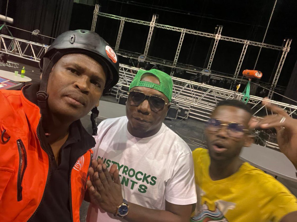 DJPhox1's tweet photo. Itโs a situation right with: โTMM Sound, Stage, Lighting & Audiovisualโ
Another miracle in ๐Sun City - Superbowl right now ๐๐๐พ๐ฅ๐๐ฅน
#TMM #TeamTMM #TMMEvents #TmmAppreciationAndBirthdayCelebration #TMM2022 #TmmAugust ๐๐พ https://t.co/AcDESagboW