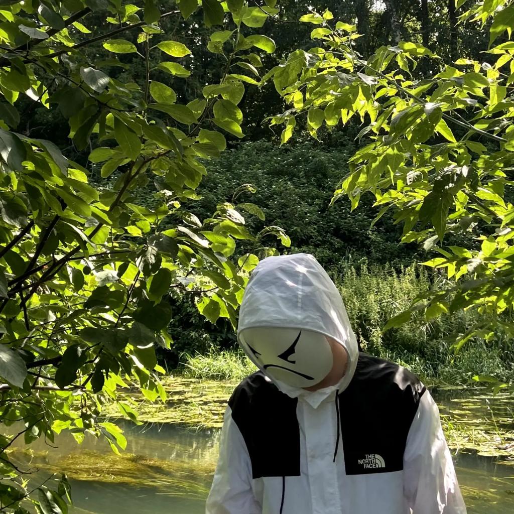 hi . h😡w are y😡u ? my album called chronology of life thoughts on the way !