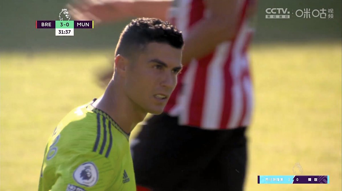 Jackiejj77's tweet photo. CR7:Why am I here？🙃 @jaestsx
#JaPhachara #TaddyJa https://t.co/ECnFMW4s10