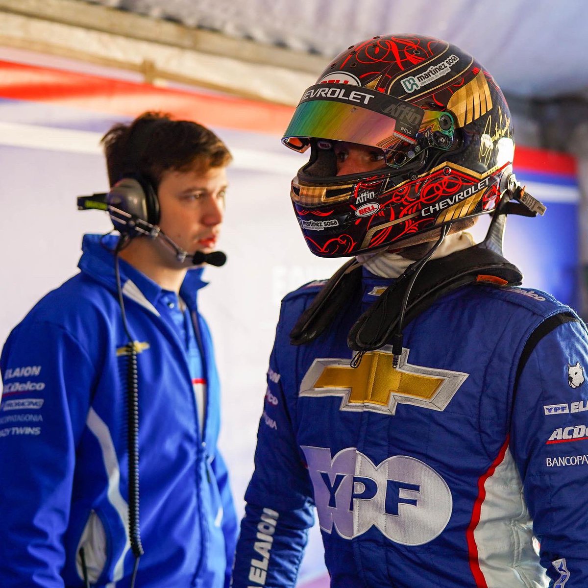 EquipoChevrolet's tweet photo. Buen entrenamiento en San Nicolás 🔝✔️

👉🏽 @AgustinCanapino dominó el ensayo, mientras que @BerniLlaver fue P4 👌🏽

Momento de alistar los Cruze de cara a la clasificación del #GPELAION 🔜⏱️

@ChevroletArg | @YPFoficial | @Banco_Patagonia https://t.co/awWrDEoKdl
