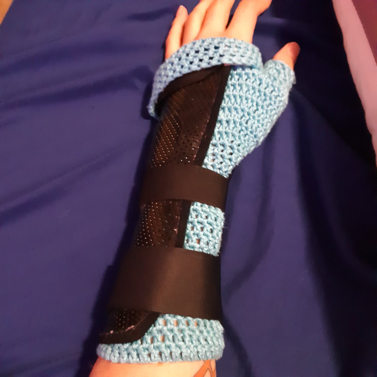 Shell_Spell's tweet image. I crocheted a hand sock to go under my wrist brace. It is cotton and comfy, but my next attempt will be with finer yarn. #DisabilityTwitter #crochet #DIY