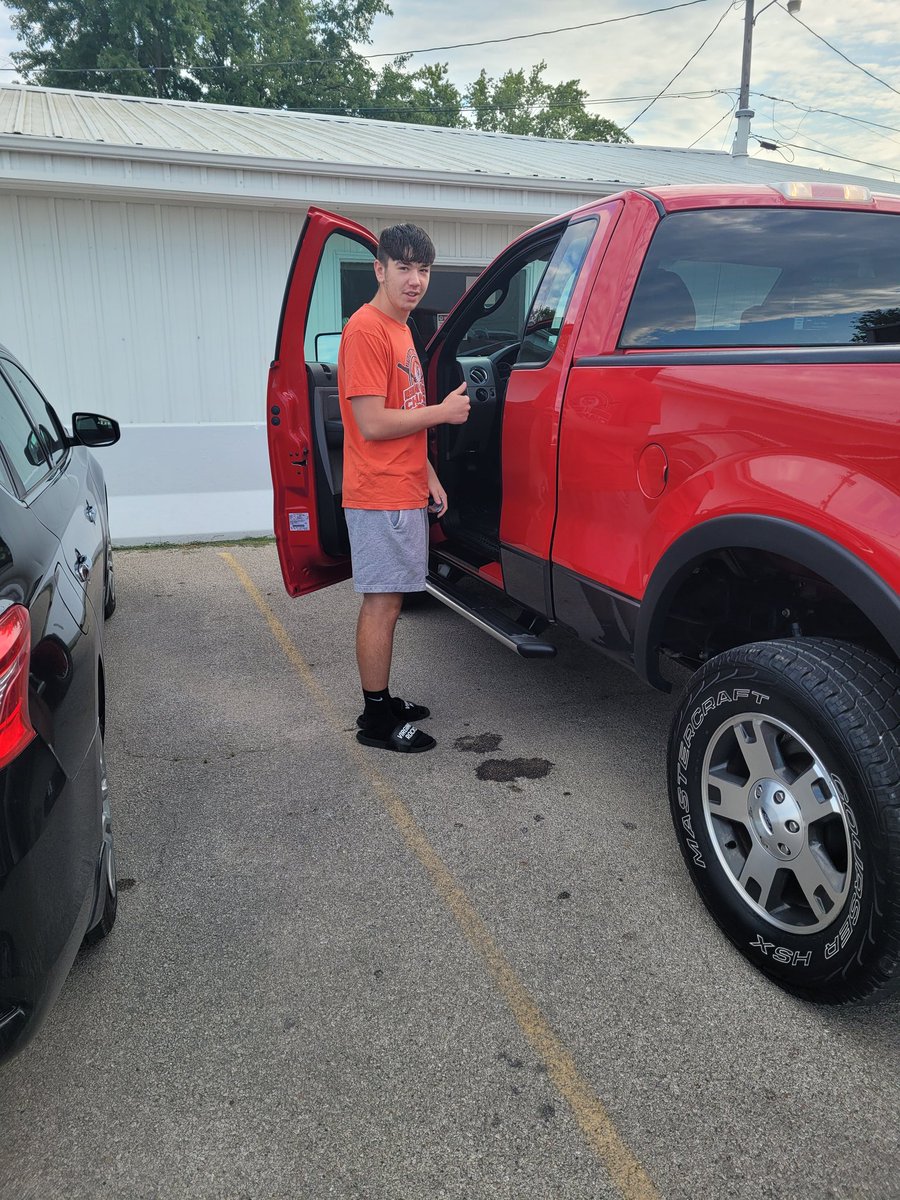 dtingley1977's tweet photo. Happy 16th Birthday to my baby boy @TingleyJaxen. My pride and joy. He says and does some funny stuff and makes me laugh every day. Love you Buddy! Enjoy your special day! I would tell everyone to watch out on the road for him but he is an excellent driver. #justwaveπ https://t.co/jVsJBorbYT