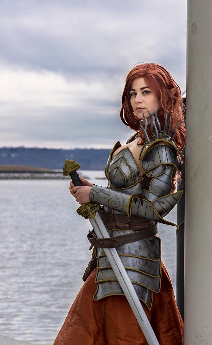 HawksleyXorina's tweet photo. My Lady #Aribeth is fallen as a Paladin, though #Tyr may offer her redemption yet by his grace. Even #Torm may be merciful depending on her penitence. She awaits sentencing. | #NWNEE #NeverwinterNights https://t.co/16DVTl7Mgc