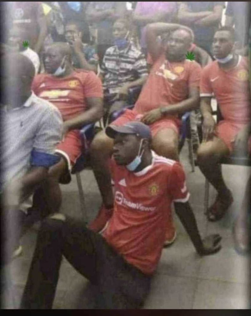 PeterKMunya's tweet photo. Manchester United fans are in an abusive relationship with this team. Maguire and Shaw at the back is huge blunder. https://t.co/2fsk7dQPnE
