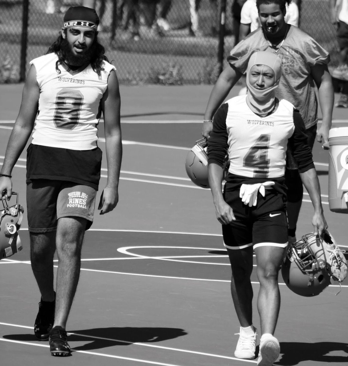 solimani_shayan's tweet photo. Just a tight-end and his receiver 🙈 @CoachChadWilson @ClarenceMcNeary @WMWolverines_FB https://t.co/cgmC14x4lp