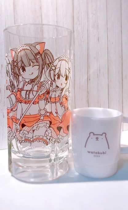 しゃしん2枚め右下のはすたばかーどですー500mlぺっとぼとるぜんぶはいるサイズ! 
