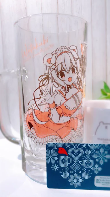 しゃしん2枚め右下のはすたばかーどですー500mlぺっとぼとるぜんぶはいるサイズ! 