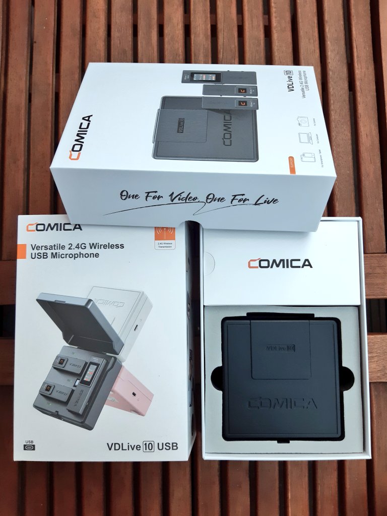 MMagdowski's tweet photo. Die Hybridlehre ist tot, lang lebe die #Hybridlehre!
Ich habe mir deshalb noch ein neues Zweikanal-Funkansteckmikrofon besorgt, nämlich das #VDLive10USB von Comica Technology.
Kostenpunkt: um die 170 €
Webseite des Herstellers:
https://t.co/YhUFlCSyQu https://t.co/qPOrT5W01S