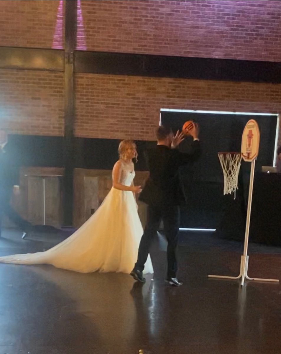 💍👏 Congrats to <a href="/CoachPeters_/">Austin Peters</a> &amp; @emily_belschner on their beautiful wedding day! May your marriage always be a blessing to others &amp; honor God. Enjoyed celebrating with a great group of forever Tigers! #TiGERTOUGH <a href="/ONUAthletics/">ONU Tigers</a> <a href="/olivetnazarene/">Olivet Nazarene</a> <a href="/NAIAHoopsReport/">NAIA Hoops Report</a> <a href="/CascadeHoopTalk/">Cascade Hoops Talk</a>