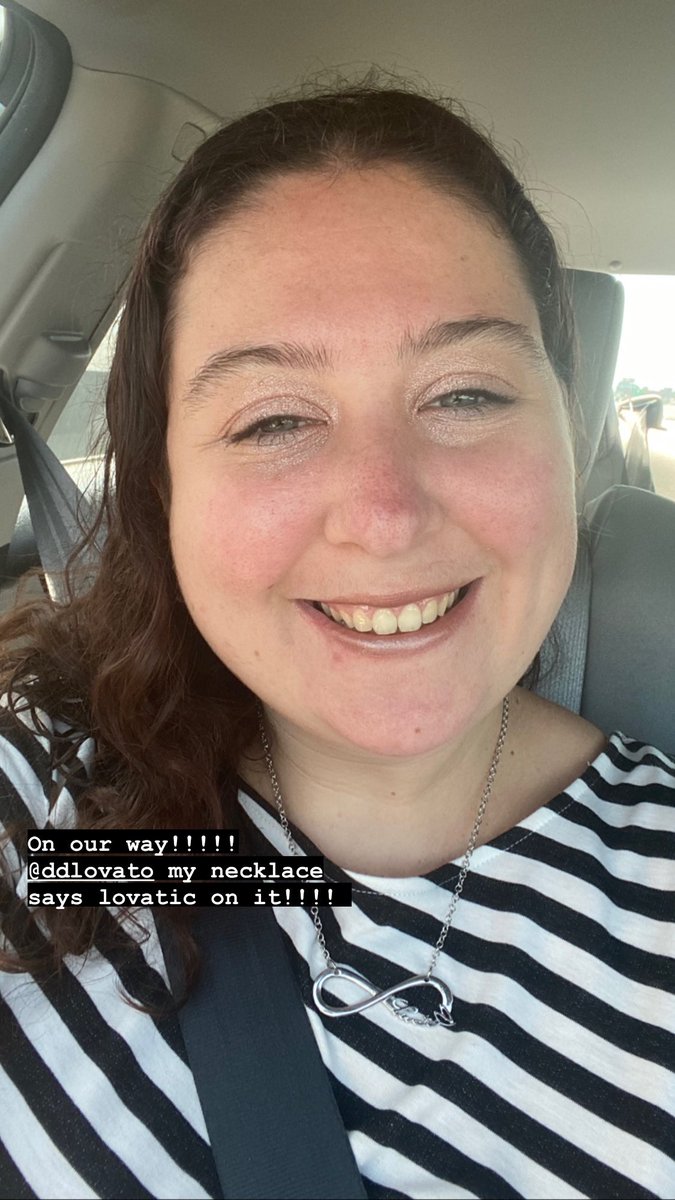 Lindsey 💞 tweet media