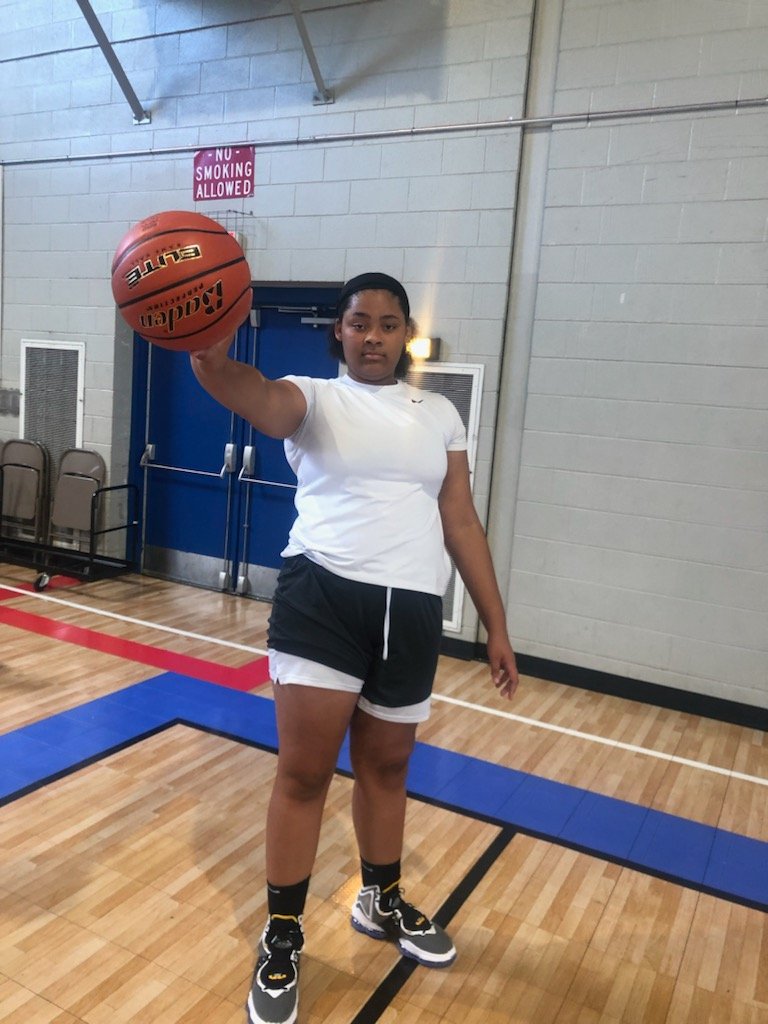 _Jolie26's tweet photo. Just a Lil ball handling https://t.co/evbySZATjf