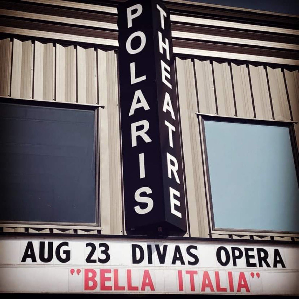divas_opera tweet media