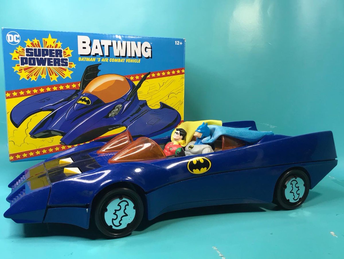 RealHectorCan's tweet photo. Got the new #SuperPowers by @mcfarlanetoys
Took all the pictures I need 4 the video-
Which do U think I should #unbox 1st?
#Toycollector #kenner #unboxing #toyreview #Superman #Batman #supermobile #batman #robin #batmobile #batwing #toyphotography https://t.co/NRsiDq9vcp