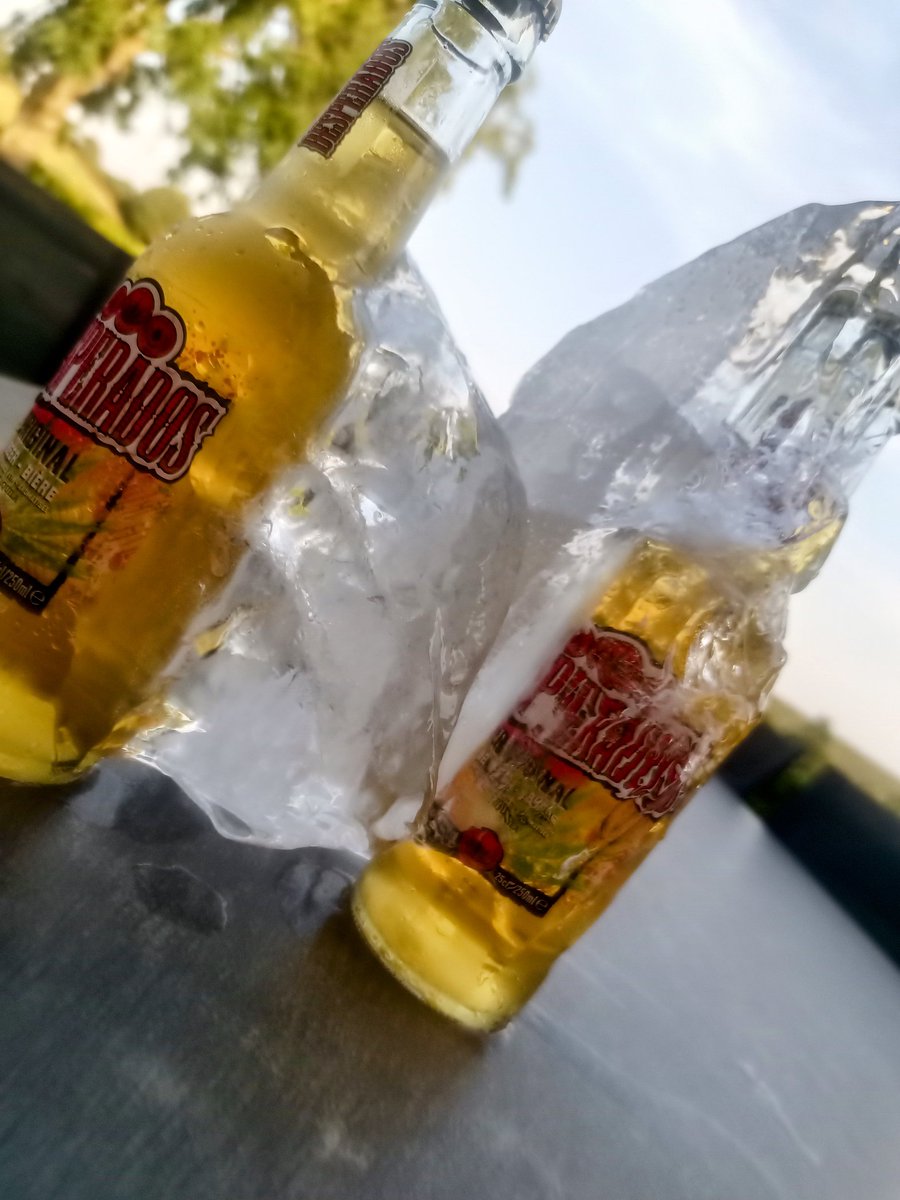 BigAlSound's tweet photo. How everyone wants their @desperadosbeer serving this evening #Heatwave2022 #hotuk https://t.co/YUpnzMMWSj