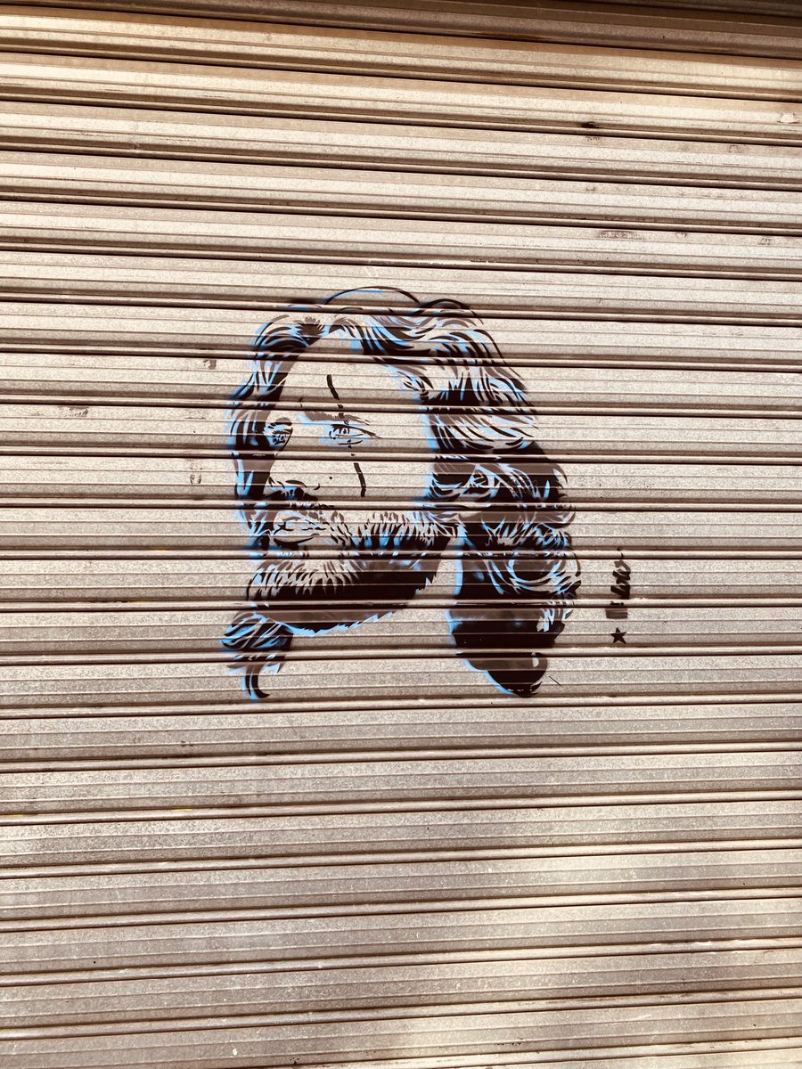 CGueriot's tweet photo. #Paris #TheDoors #JimMorrisson https://t.co/iQtD30ihLE