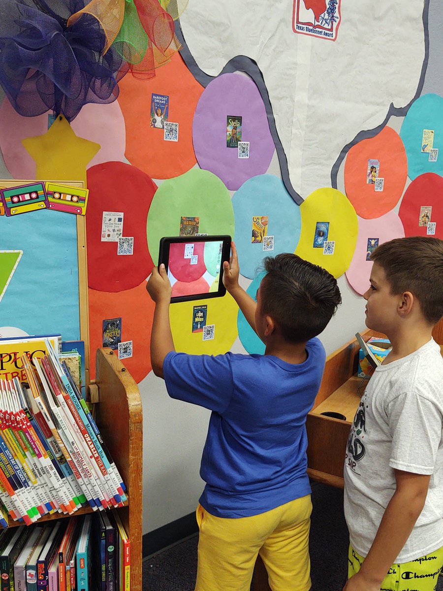 MilamMagLibrary's tweet photo. First week of school/library a success with QR code orientation. @ECISDLibrarians @MilamMagnet @EctorCountyISD https://t.co/W8NbFR28xa