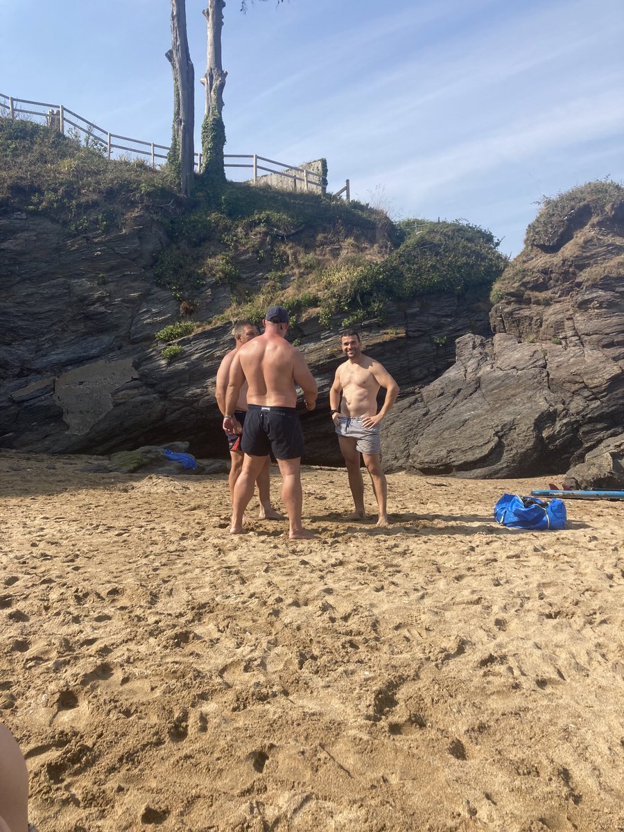 ⁦<a href="/Saracens/">Saracens Rugby Club</a>⁩ front row.  One chap looking after himself.  ⁦<a href="/jamesparkes2/">James Edward Parkes</a>⁩ ⁦<a href="/davidflatman/">David Flatman</a>⁩