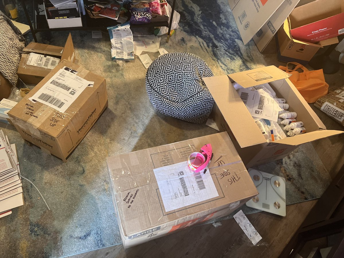 whidget's tweet image. Newest med shipment to #ukraine. I can’t believe how amazing people are and how many go out of their way to donate and help me with all these projects. It’s absolutely humbling and I will never forget these kindnesses. You are literally saving lives. ALL my love 🥰🥰🥰