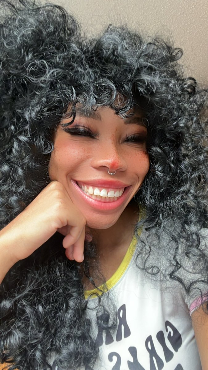 Kieraplease tweet picture