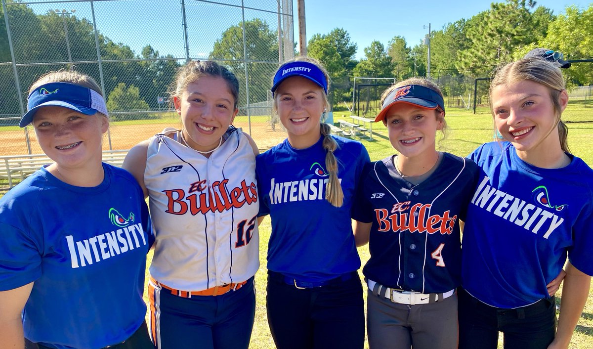 ECBulletsLowe's tweet photo. We are proud of our players, Lawsyn Lowe &amp; @Ayla2027 Holmes, who represented the team with pride at the Carolina Collegiate camp today! It was also great to catch up with some of our @IntensityGore buddies too! @BellamieGore1 @EliasonAnnie @meekins_makenna @EastCobbBullets https://t.co/lqZuG8sRD8