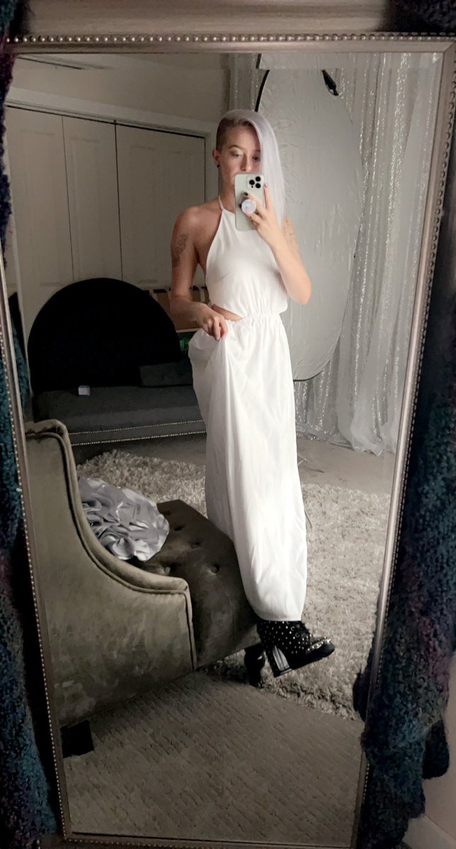 got dressed for the first time this week (ew)