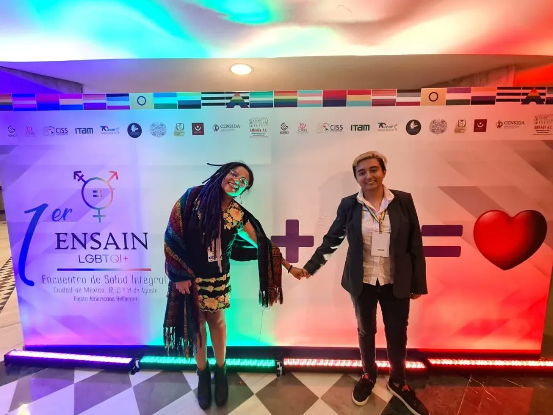 ChicasBiLess's tweet photo. Hoy presentamos el Manual de Salud para Mujeres Lesbianas y Bisexuales 👩🏻‍🤝‍👩🏽 en el Primer Encuentro de Salud Integral👩🏻‍⚕️

Agradecemos a las compañeras de @AcentoLocal por el apoyo brindado😊

#ComunidadChicasBiLess
#SaludSexualReproductiva 
#ChicasBiLess https://t.co/O3W0z5X59a