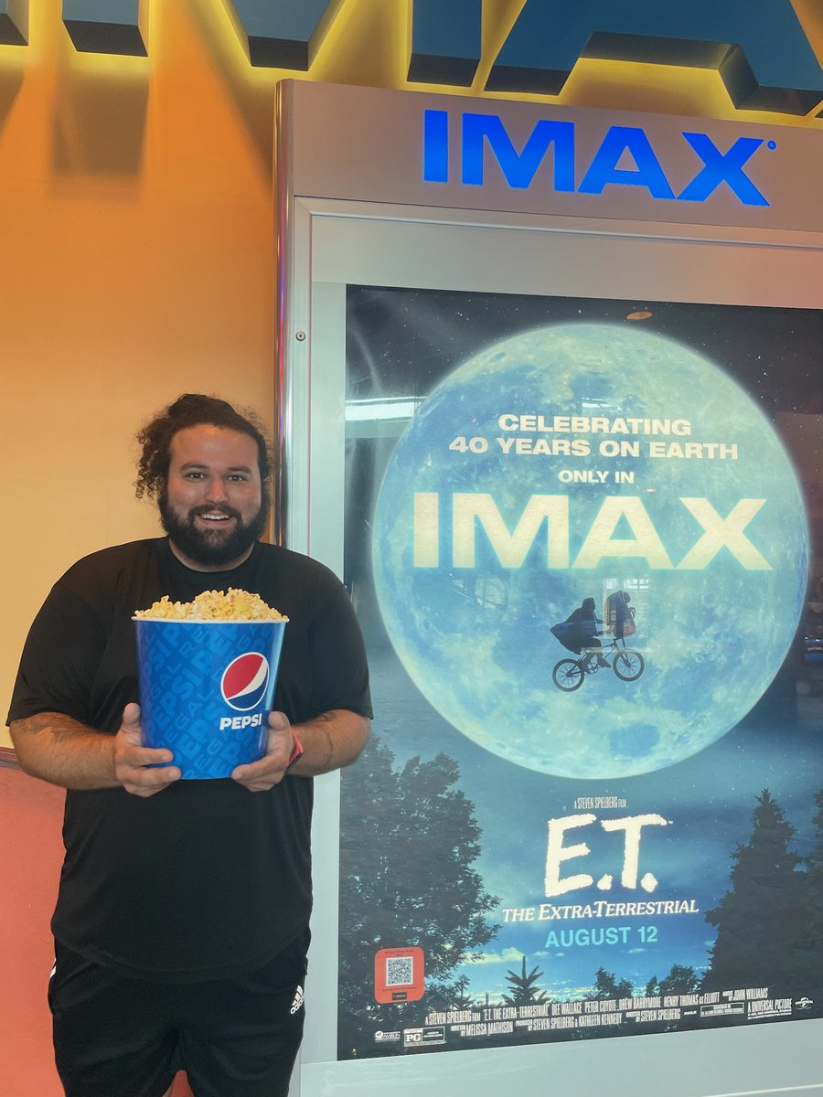 LoganTMiller's tweet photo. Although our theater had no A/C, we still had an amazing time rewatching this classic!

@ET_nocontext

#ShutUpGreg https://t.co/9n9aQh7EK0