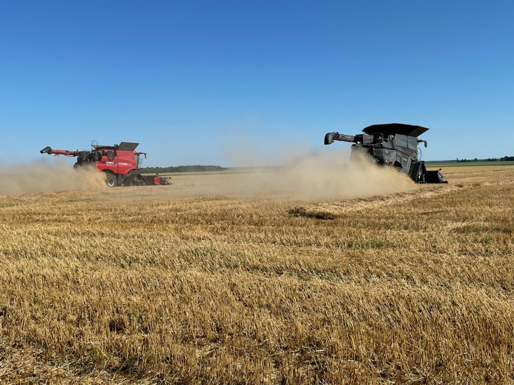 Turned out to be a good day for the SHARE Growing Project near Morden to harvest their winter Rye field. Thanks to Ben Friesen and other SHARE volunteers for working together to #endhunger. <a href="/Foodgrains/">Canadian Foodgrains Bank</a>