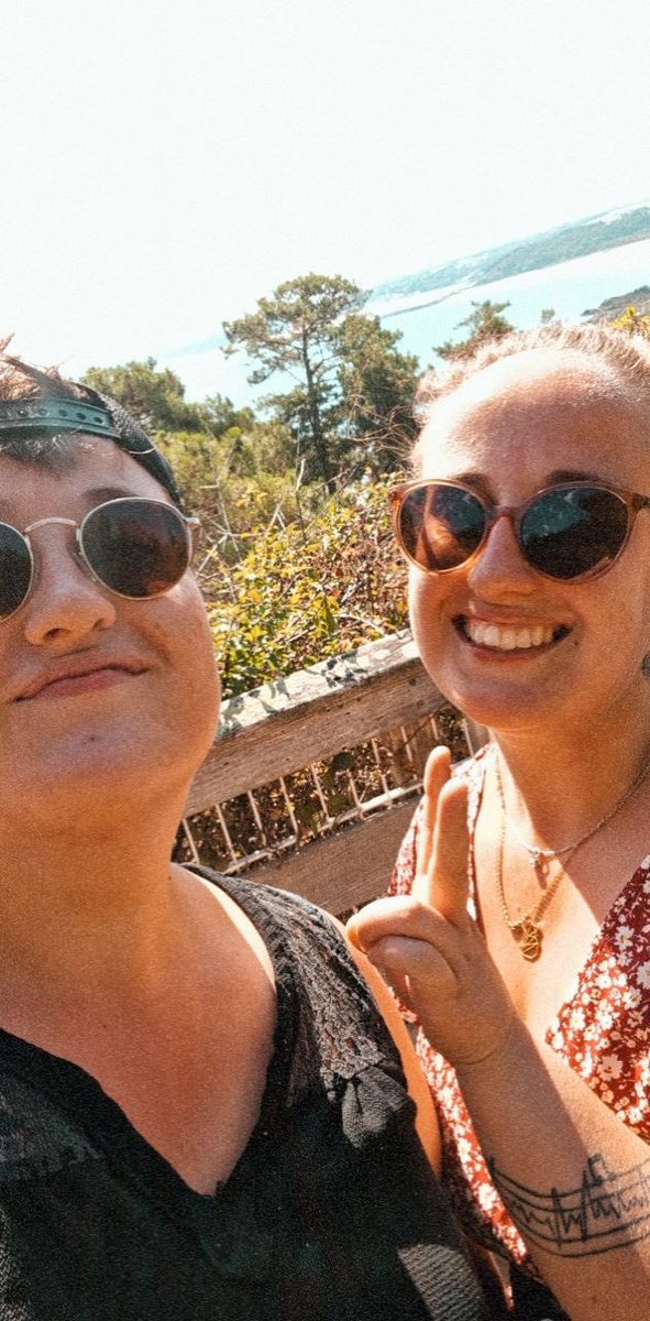 Justine_pgr's tweet photo. Une superbe journée avec la jumelette @Anais_BZH22 et ses copines en week-end en Bretagne ♥️ #CapErquy #Lacbleu https://t.co/vaaR5AkCQs
