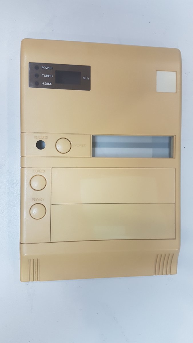 AndrewsTechBrk's tweet photo. Always hard to predict the outcome of retrobrighting.  But after a few days in the sun, the panel I thought was the lightest and probably brighten up the most was the one to have the least change.
#retrocomputing #retrobrighting #sunbrighting https://t.co/Ji99XZJXfC
