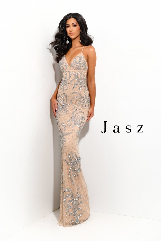 formalapproach's tweet photo. these details! 👏👏 @jaszcouture #FormalApproach #JaszCouture #FormalTogether #IPAProm #IPAPromRetailer #IPADesigner https://t.co/ZlMIh4KFPF https://t.co/6o0LpYnBdm