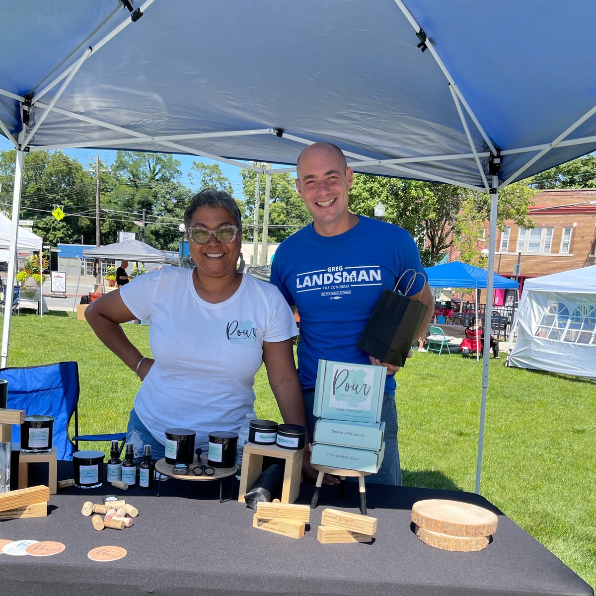 Then back down to the College Hill Art Market. Picked up some candles from <a href="/POURMobileWine/">POUR Mobile Wine Bar</a> 🕯️💙