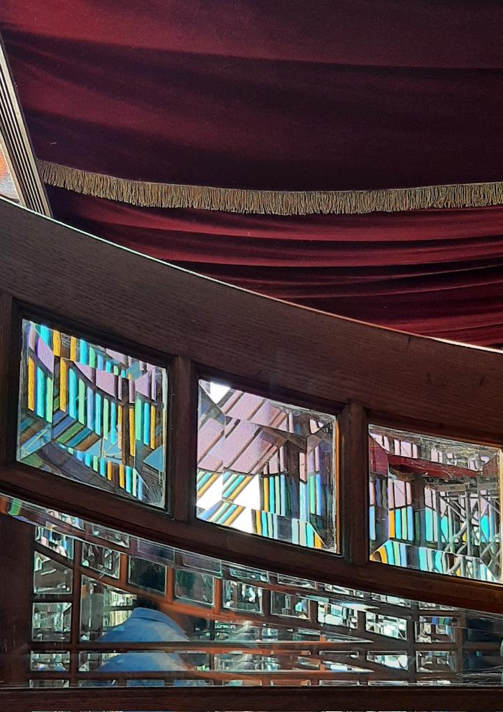 4duckie2see's tweet photo. Nu al heimwee naar Haldern. En we hebben nog een optreden te gaan: Wet Leg. Daarna kunnen we alleen nog dromen over de Spiegeltent. #hpf22 #haldernhitte https://t.co/b1WwpgMESU