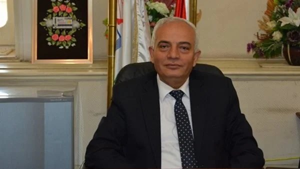 tolapmasr's tweet photo. يا دكتور رضا حجازي : من فضلك استخدم خرطوم المطافي 👈البلد كلها مولعة بسبب نتيجة الثانوية العامة ورابعة وخامسة ابتدائي ، ومحتاجة نرش عليهم ميه بخرطوم المطافي ، وأول حاجة تتعمل في الوزارة انشر نماذج الإجابة والأسئلة على موقع الوزارة  قبل فحص التظلمات.
#التعديل_الوزاري https://t.co/KxUdipiY28