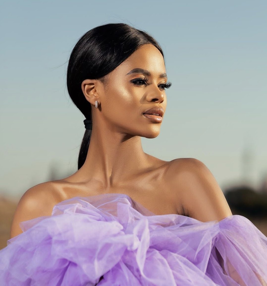 mbali_ndlela's tweet photo. Congratulations to our gorgeous new Miss South Africa, Ndavi Nokerii😍👑 #MissSA2022 https://t.co/l5ld4vowuJ