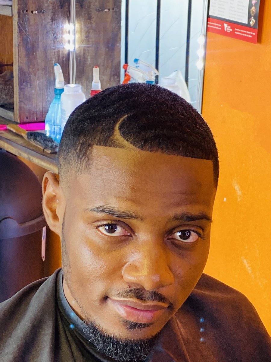 ipingepj's tweet photo. Give ya boy haircut money he deserves to be happy 💈 Clean #dropfade ☎️☎️😉 https://t.co/Z5Jrlp0zNT