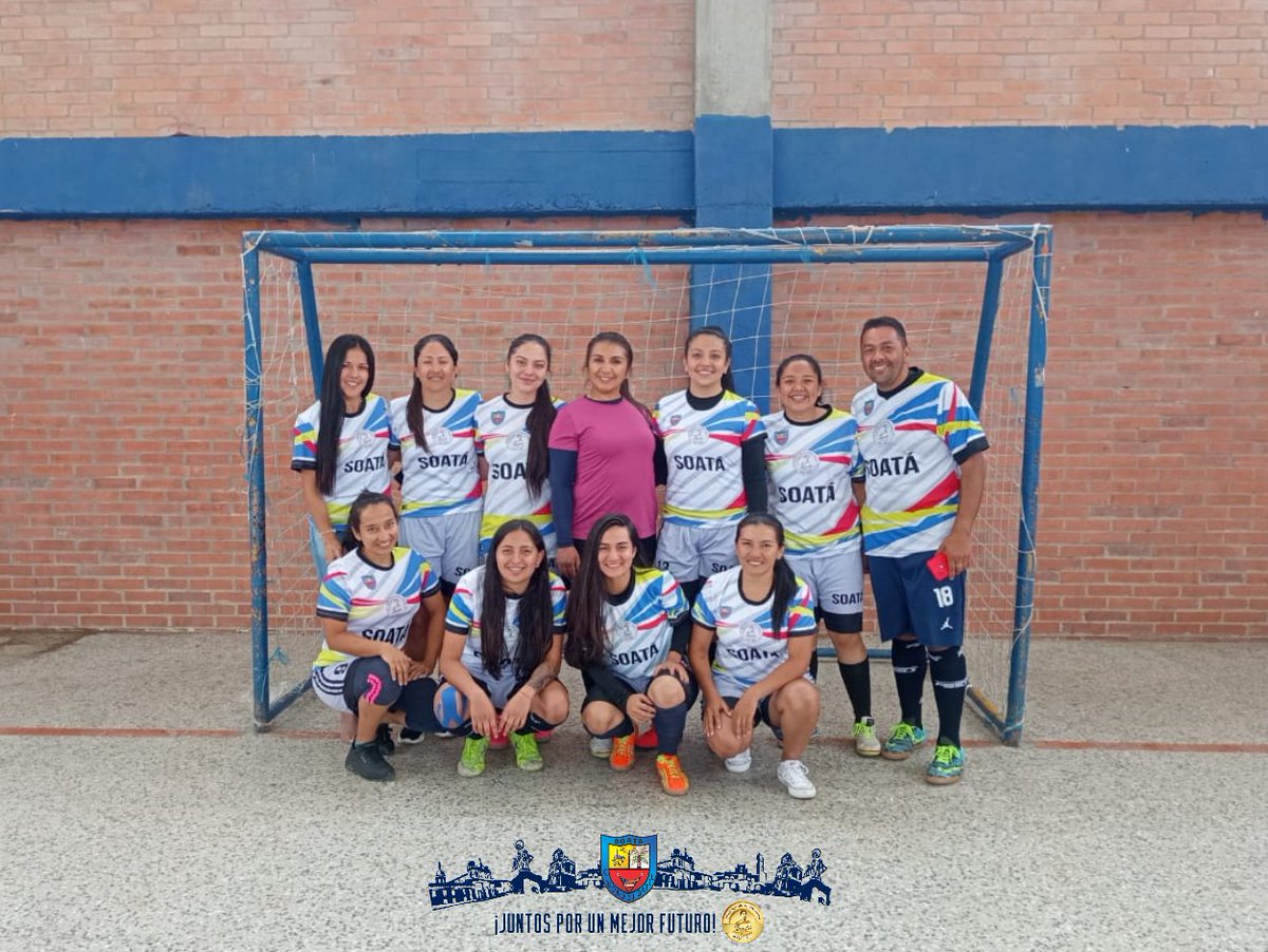 AlcaldiadeSoata's tweet photo. La Administracion Municipal en cabeza del Alcalde Carlos Javier Gutiérrez se vincula a la celebracion de las Ferias Tradicionales apoyando los equipos deportivos que participaron en diferentes torneos 🤝⚽️🏆.
#JuntosPorUnMejorFuturo https://t.co/Ou11aDMGgX