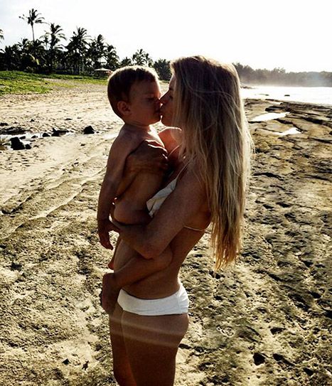 HeIsForeverMine's tweet photo. "So I spent the day at the beach with the main man in my heart, my little nephew. Love when my sister wants me to babysit for a few hours but no way in hell I want one of my own" https://t.co/1iTmpcmqbq