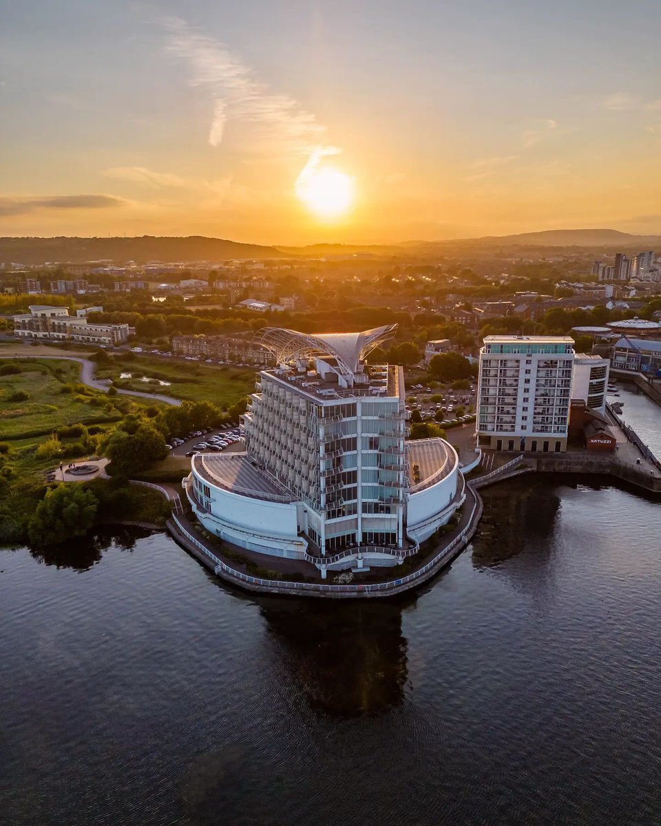 Cardiff Life tweet media