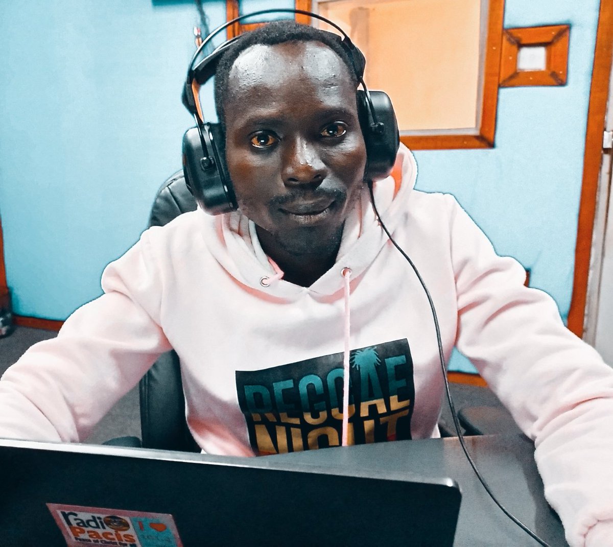 RadioPacisGulu's tweet photo. REGGAE NIGHT |9PM-12AM

Reggae music must be lived, not played. Enjoy the life beat this night with #Kintony.

SMS/ WhatsApp: 0784275772
Online: https://t.co/z8kPu8u4wm
☎️0776342998/0754318744
#RadioPacisGulu@10
#PeaceOfChristForAll https://t.co/OSENVBMB4W