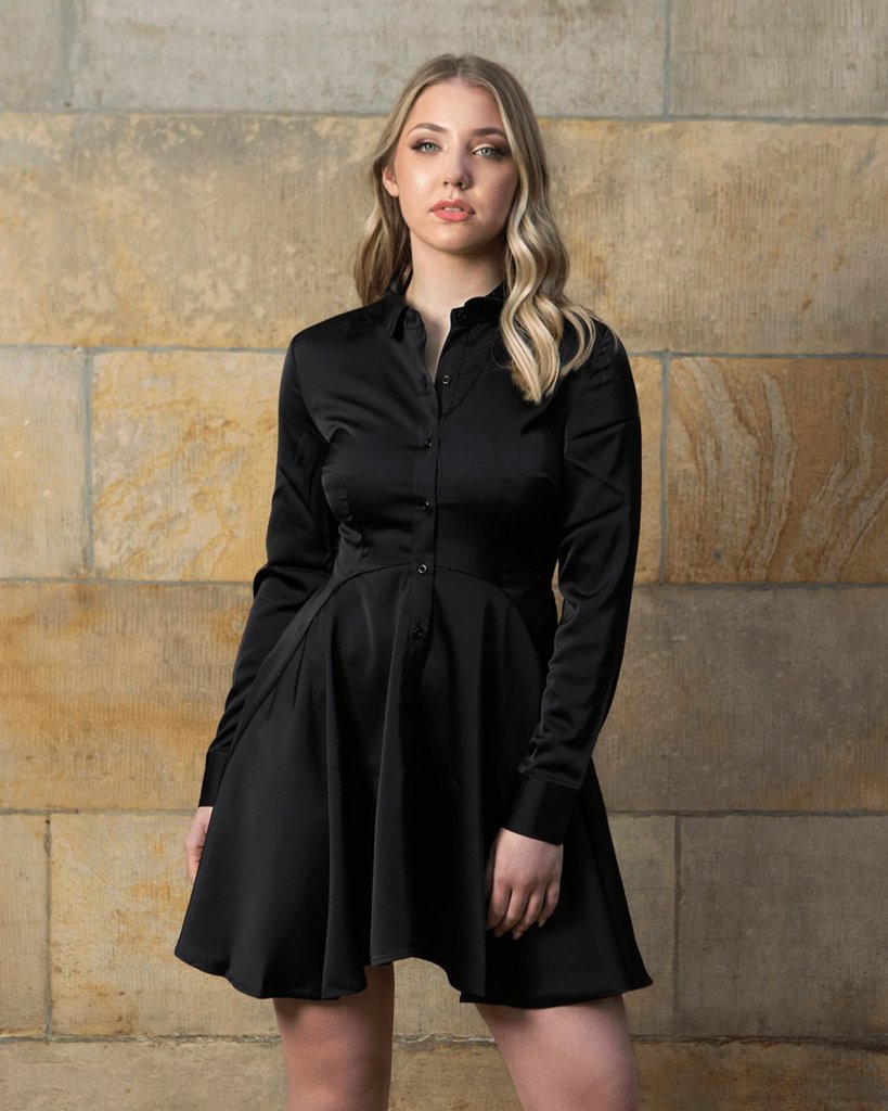believeinbubu's tweet photo. Day dresses are our new favourite style. This sleek black long sleeve satin swing dress is the perfect dress for those who prefer the monochrome vibe๐ค
#fashion #dress #outfit #dresses #fashionblogger #ootd #stylish #lbd #swingdress #monochrome #blackwardrobe #believeinbubu https://t.co/OKGjSkNhE3